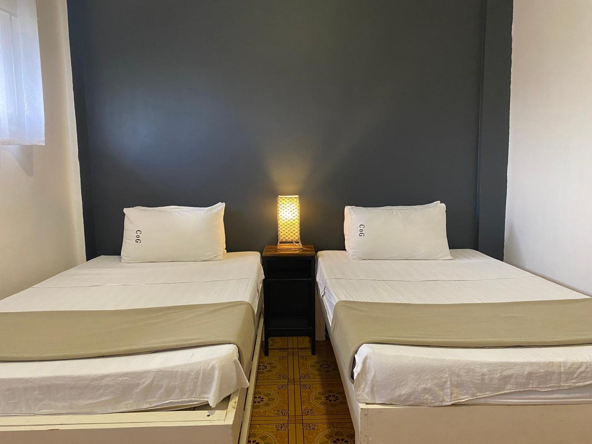 Cog Bnb Lubao -100 Mbps Wifi Zimmer foto